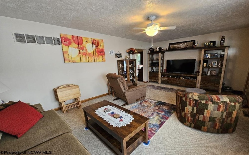 1108 14th Street, Clarksburg, West Virginia 26301, 2 Bedrooms Bedrooms, 6 Rooms Rooms,1 BathroomBathrooms,Single Family Detached,For Sale,14th,10160284