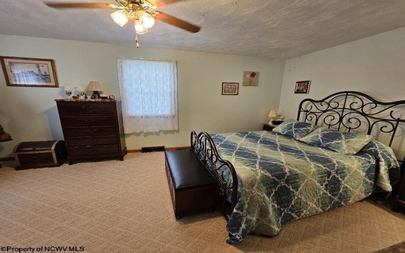 1108 14th Street, Clarksburg, West Virginia 26301, 2 Bedrooms Bedrooms, 6 Rooms Rooms,1 BathroomBathrooms,Single Family Detached,For Sale,14th,10160284