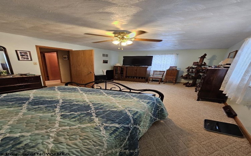 1108 14th Street, Clarksburg, West Virginia 26301, 2 Bedrooms Bedrooms, 6 Rooms Rooms,1 BathroomBathrooms,Single Family Detached,For Sale,14th,10160284