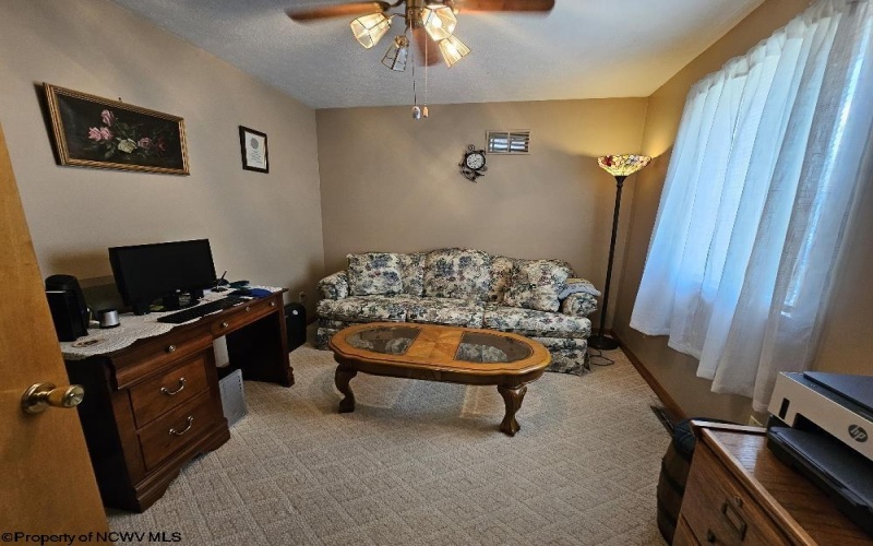 1108 14th Street, Clarksburg, West Virginia 26301, 2 Bedrooms Bedrooms, 6 Rooms Rooms,1 BathroomBathrooms,Single Family Detached,For Sale,14th,10160284