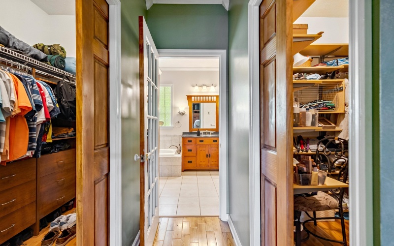 1 Mountain Vista Drive, Morgantown, West Virginia 26508, 4 Bedrooms Bedrooms, 14 Rooms Rooms,3 BathroomsBathrooms,Single Family Detached,For Sale,Mountain Vista,10160268