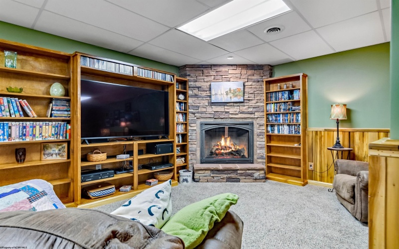 1 Mountain Vista Drive, Morgantown, West Virginia 26508, 4 Bedrooms Bedrooms, 14 Rooms Rooms,3 BathroomsBathrooms,Single Family Detached,For Sale,Mountain Vista,10160268