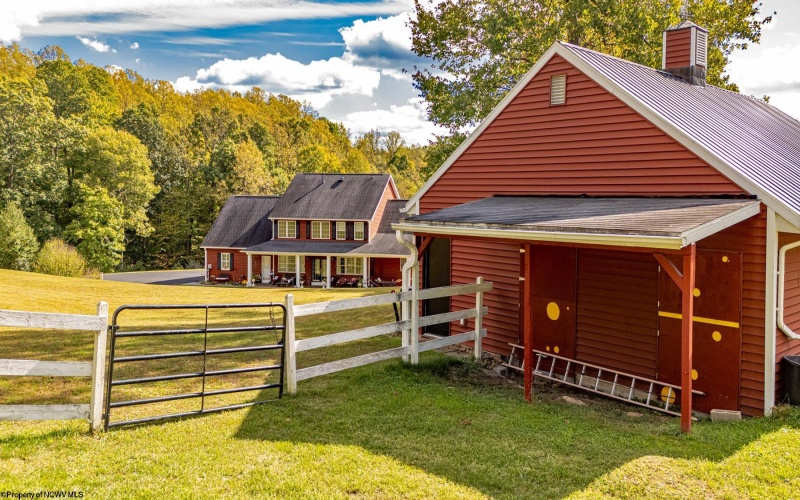 1 Mountain Vista Drive, Morgantown, West Virginia 26508, 4 Bedrooms Bedrooms, 14 Rooms Rooms,3 BathroomsBathrooms,Single Family Detached,For Sale,Mountain Vista,10160268