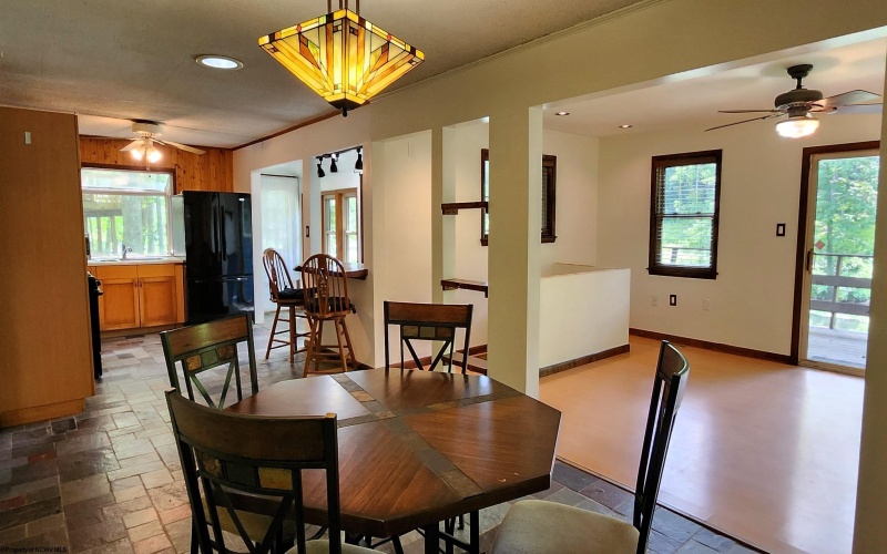 254 Wildwood Lake, Morgantown, West Virginia 26508, 2 Bedrooms Bedrooms, 5 Rooms Rooms,1 BathroomBathrooms,Single Family Detached,For Sale,Wildwood,10160276