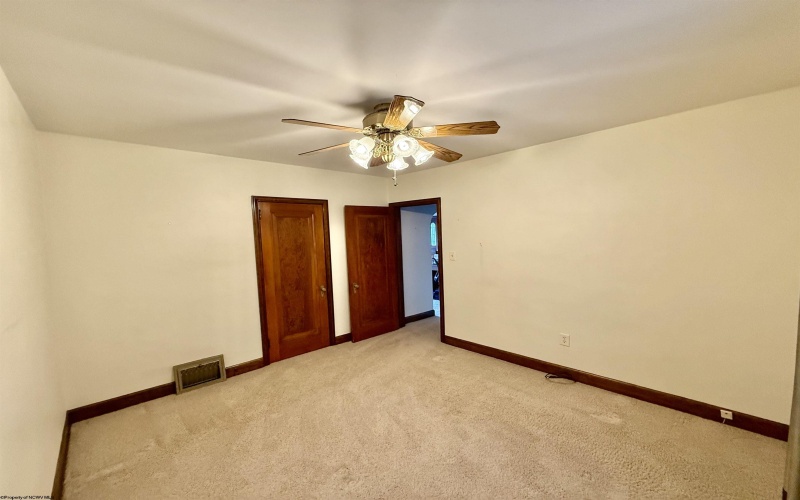 509 Maryland Avenue, Nutter Fort, West Virginia 26301, 2 Bedrooms Bedrooms, 10 Rooms Rooms,2 BathroomsBathrooms,Single Family Detached,For Sale,Maryland,10160273