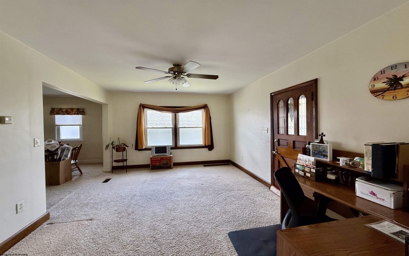 509 Maryland Avenue, Nutter Fort, West Virginia 26301, 2 Bedrooms Bedrooms, 10 Rooms Rooms,2 BathroomsBathrooms,Single Family Detached,For Sale,Maryland,10160273