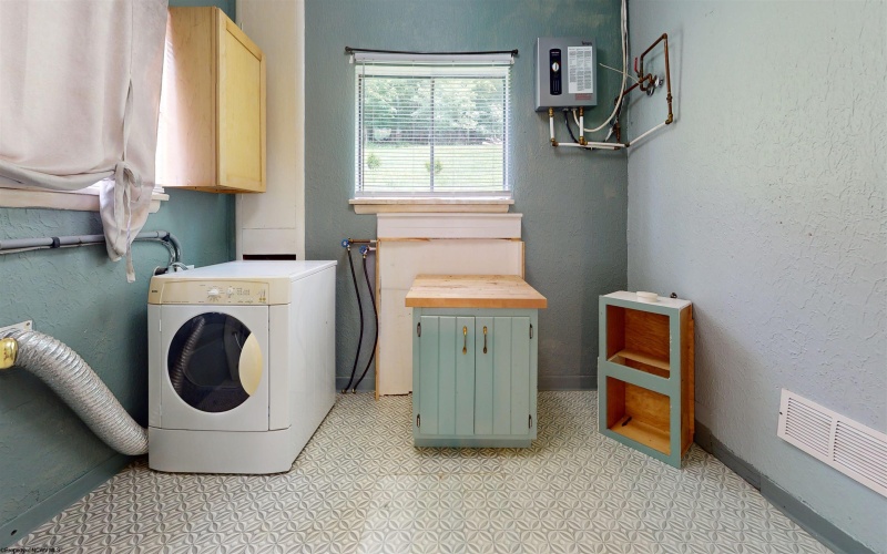 251 Mount Harmony Road, Fairmont, West Virginia 26554, 2 Bedrooms Bedrooms, 5 Rooms Rooms,1 BathroomBathrooms,Single Family Detached,For Sale,Mount Harmony,10160269