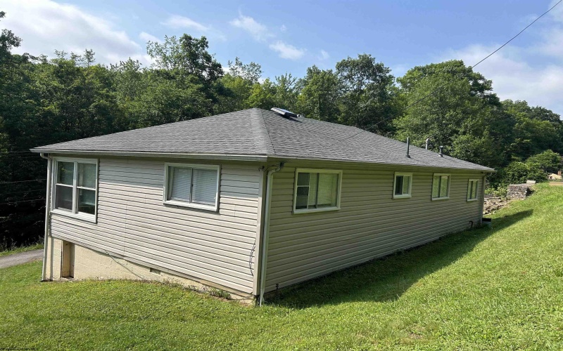 251 Mount Harmony Road, Fairmont, West Virginia 26554, 2 Bedrooms Bedrooms, 5 Rooms Rooms,1 BathroomBathrooms,Single Family Detached,For Sale,Mount Harmony,10160269
