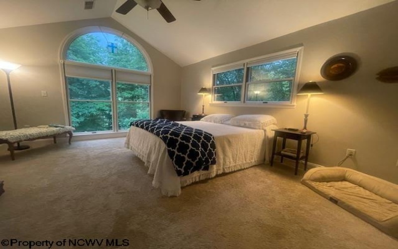 29 Hickory Ridge Road, Morgantown, West Virginia 26508-0941, 4 Bedrooms Bedrooms, 10 Rooms Rooms,2 BathroomsBathrooms,Single Family Detached,For Sale,Hickory Ridge,10160288