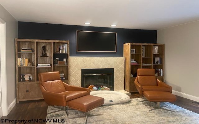 29 Hickory Ridge Road, Morgantown, West Virginia 26508-0941, 4 Bedrooms Bedrooms, 10 Rooms Rooms,2 BathroomsBathrooms,Single Family Detached,For Sale,Hickory Ridge,10160288