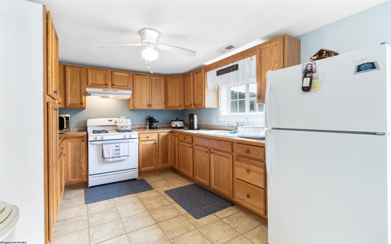 302 Skelton Run Road, Salem, West Virginia 26426, 3 Bedrooms Bedrooms, 7 Rooms Rooms,2 BathroomsBathrooms,Single Family Detached,For Sale,Skelton Run,10160305