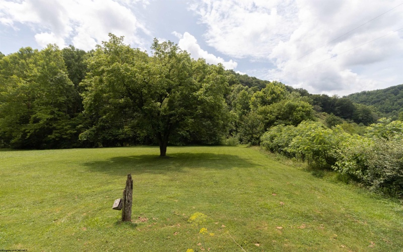 302 Skelton Run Road, Salem, West Virginia 26426, 3 Bedrooms Bedrooms, 7 Rooms Rooms,2 BathroomsBathrooms,Single Family Detached,For Sale,Skelton Run,10160305