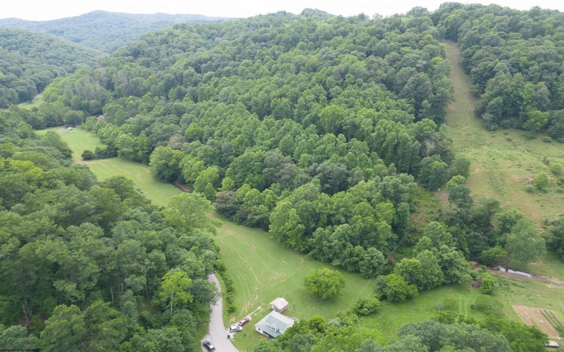 302 Skelton Run Road, Salem, West Virginia 26426, 3 Bedrooms Bedrooms, 7 Rooms Rooms,2 BathroomsBathrooms,Single Family Detached,For Sale,Skelton Run,10160305