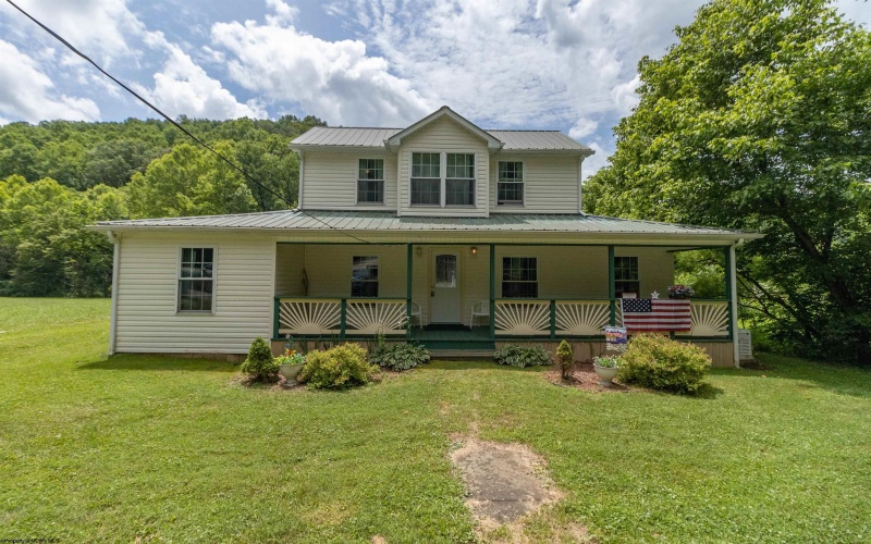 302 Skelton Run Road, Salem, West Virginia 26426, 3 Bedrooms Bedrooms, 7 Rooms Rooms,2 BathroomsBathrooms,Single Family Detached,For Sale,Skelton Run,10160305
