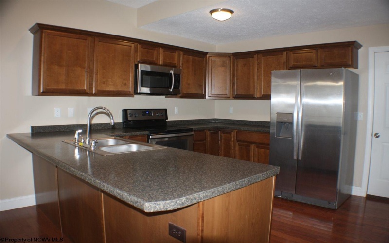 55 Goose Hollow Road, Morgantown, West Virginia 26508, 3 Bedrooms Bedrooms, 6 Rooms Rooms,3 BathroomsBathrooms,Residential Rentals,For Rent,Goose Hollow,10160294