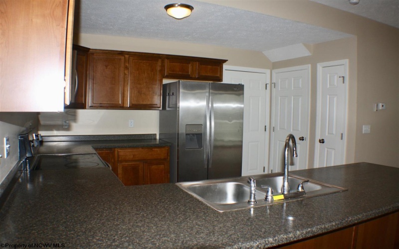 55 Goose Hollow Road, Morgantown, West Virginia 26508, 3 Bedrooms Bedrooms, 6 Rooms Rooms,3 BathroomsBathrooms,Residential Rentals,For Rent,Goose Hollow,10160294