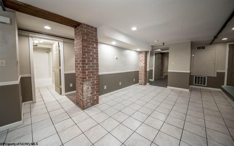 10 Pietro Street, Morgantown, West Virginia 26501, 3 Bedrooms Bedrooms, 4 Rooms Rooms,1 BathroomBathrooms,Residential Rentals,For Rent,Pietro,10160307