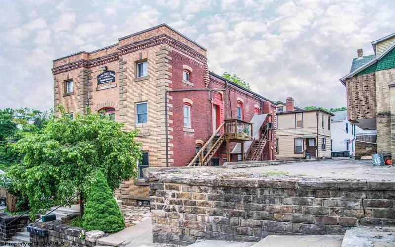 10 Pietro Street, Morgantown, West Virginia 26501, 3 Bedrooms Bedrooms, 4 Rooms Rooms,1 BathroomBathrooms,Residential Rentals,For Rent,Pietro,10160307