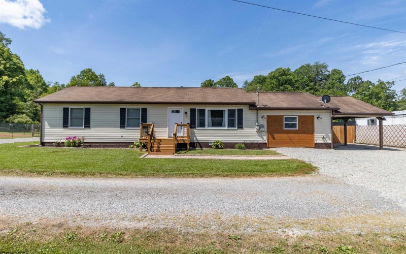 8 Fowler Road, Jane Lew, West Virginia 26378, 5 Bedrooms Bedrooms, 8 Rooms Rooms,2 BathroomsBathrooms,Single Family Detached,For Sale,Fowler,10160304