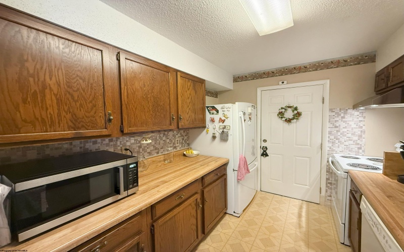 221 Wilson Lane, Elkins, West Virginia 26241, 3 Bedrooms Bedrooms, 7 Rooms Rooms,2 BathroomsBathrooms,Single Family Detached,For Sale,Wilson,10160303