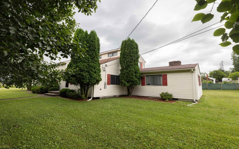221 Wilson Lane, Elkins, West Virginia 26241, 3 Bedrooms Bedrooms, 7 Rooms Rooms,2 BathroomsBathrooms,Single Family Detached,For Sale,Wilson,10160303