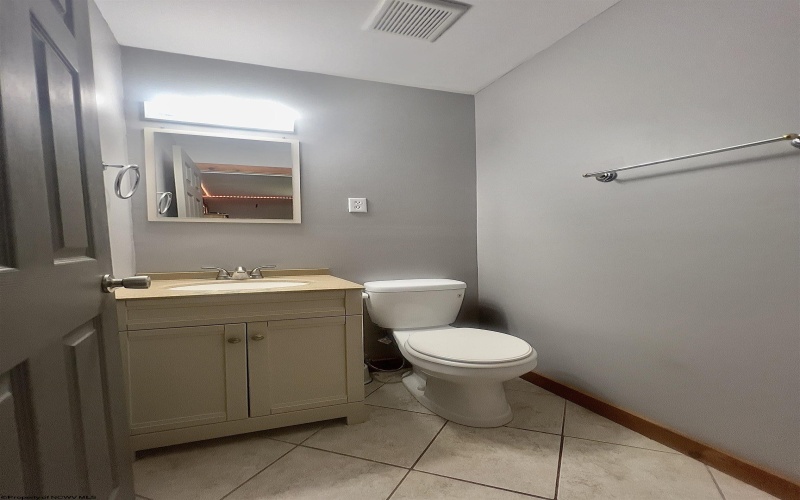 1027 Circle Drive, Mount Clare, West Virginia 26408, 3 Bedrooms Bedrooms, 9 Rooms Rooms,1 BathroomBathrooms,Single Family Detached,For Sale,Circle,10160299