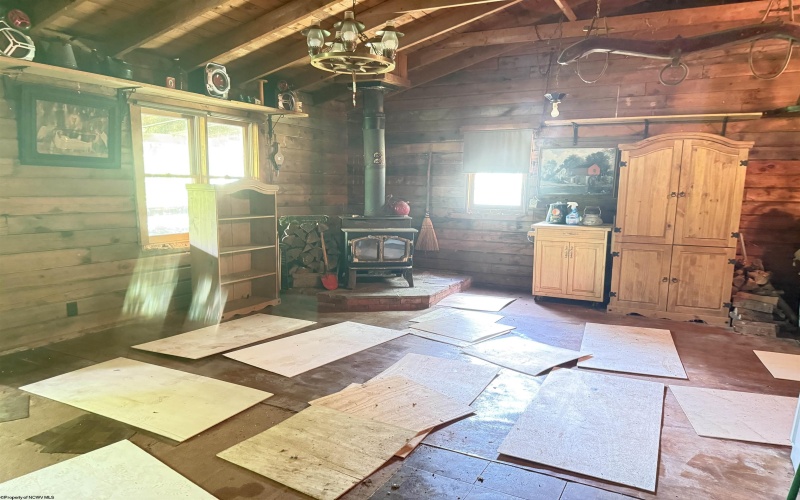345 Middle Run Road, West Union, West Virginia 26456, 2 Bedrooms Bedrooms, 4 Rooms Rooms,1 BathroomBathrooms,Single Family Detached,For Sale,Middle Run,10160297