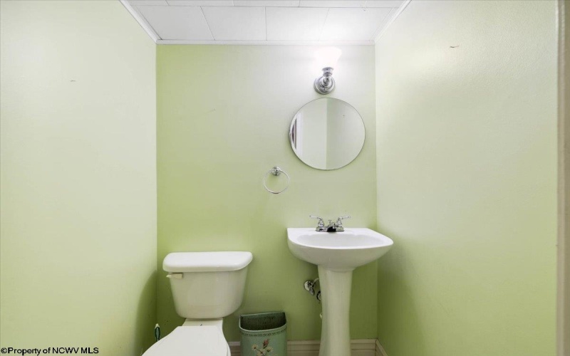 960 Stewart Street, Morgantown, West Virginia 26505, 2 Bedrooms Bedrooms, 6 Rooms Rooms,1 BathroomBathrooms,Single Family Detached,For Sale,Stewart,10160292