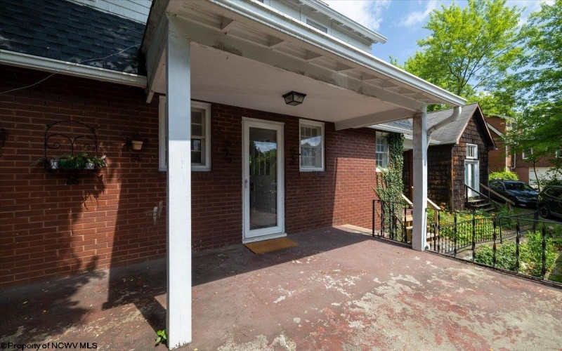 960 Stewart Street, Morgantown, West Virginia 26505, 2 Bedrooms Bedrooms, 6 Rooms Rooms,1 BathroomBathrooms,Single Family Detached,For Sale,Stewart,10160292