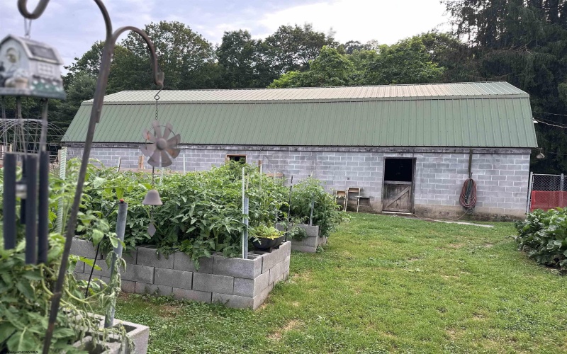 453 Saltlick Road, Mannington, West Virginia 26582-7171, 3 Bedrooms Bedrooms, 6 Rooms Rooms,1 BathroomBathrooms,Single Family Detached,For Sale,Saltlick,10160296