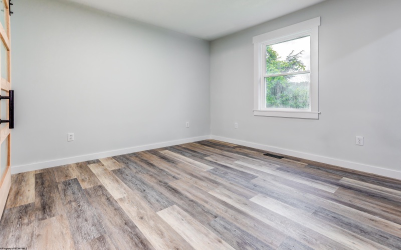 12 Goodwin Hill Road, Morgantown, West Virginia 26508, 3 Bedrooms Bedrooms, 8 Rooms Rooms,2 BathroomsBathrooms,Single Family Detached,For Sale,Goodwin Hill,10160291