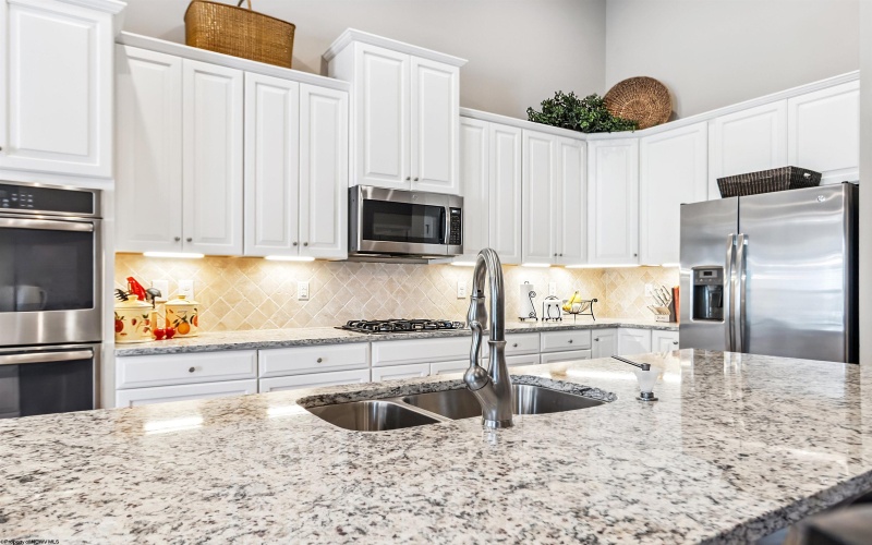 136 Falling Water Lane, Morgantown, West Virginia 26508, 3 Bedrooms Bedrooms, 7 Rooms Rooms,3 BathroomsBathrooms,Single Family Attached,For Sale,Falling Water,10160318