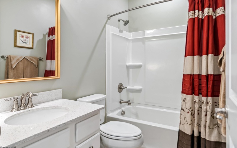 136 Falling Water Lane, Morgantown, West Virginia 26508, 3 Bedrooms Bedrooms, 7 Rooms Rooms,3 BathroomsBathrooms,Single Family Attached,For Sale,Falling Water,10160318
