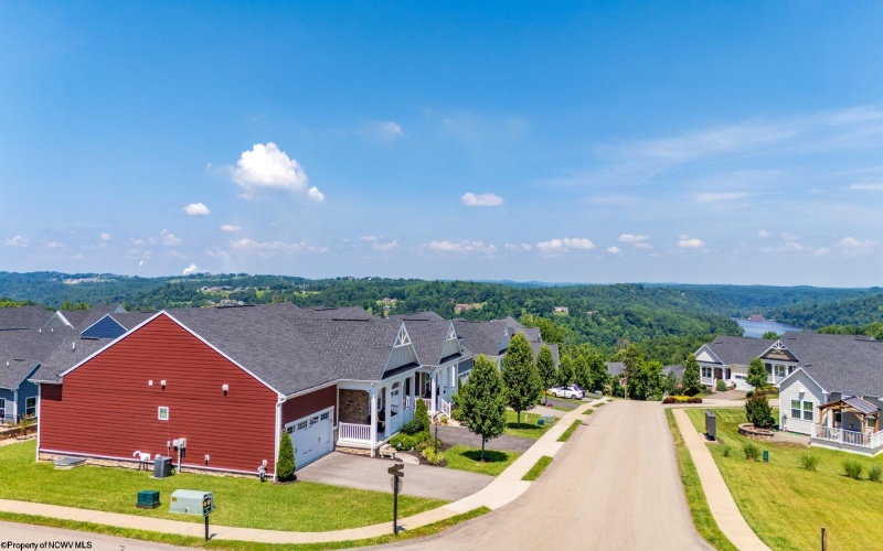 136 Falling Water Lane, Morgantown, West Virginia 26508, 3 Bedrooms Bedrooms, 7 Rooms Rooms,3 BathroomsBathrooms,Single Family Attached,For Sale,Falling Water,10160318