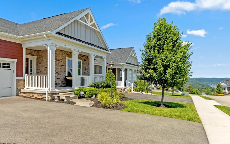 136 Falling Water Lane, Morgantown, West Virginia 26508, 3 Bedrooms Bedrooms, 7 Rooms Rooms,3 BathroomsBathrooms,Single Family Attached,For Sale,Falling Water,10160318