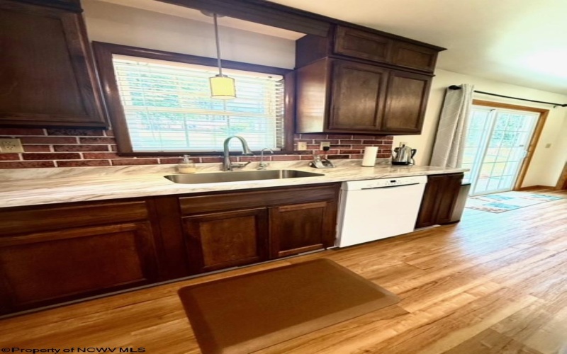 5242 Veterans Memorial Highway, Bridgeport, West Virginia 26330, 3 Bedrooms Bedrooms, 6 Rooms Rooms,2 BathroomsBathrooms,Single Family Detached,For Sale,Veterans Memorial,10160324