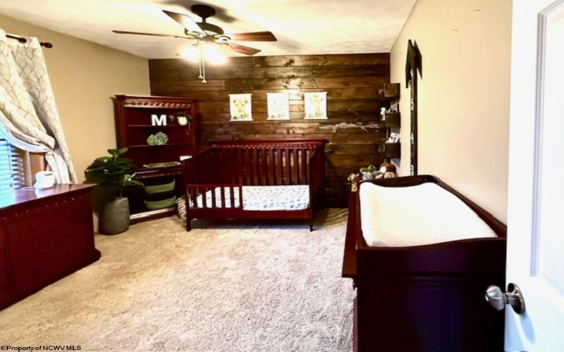 409 4th Avenue, Nutter Fort, West Virginia 26301, 4 Bedrooms Bedrooms, 9 Rooms Rooms,2 BathroomsBathrooms,Single Family Detached,For Sale,4th,10160317