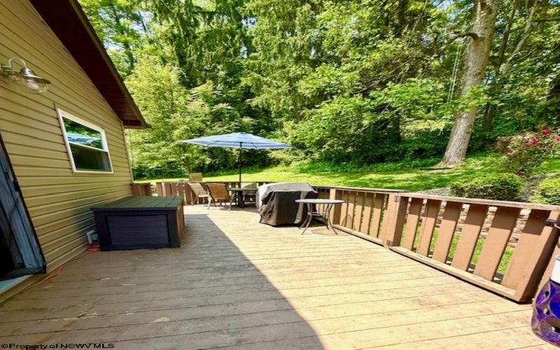 409 4th Avenue, Nutter Fort, West Virginia 26301, 4 Bedrooms Bedrooms, 9 Rooms Rooms,2 BathroomsBathrooms,Single Family Detached,For Sale,4th,10160317