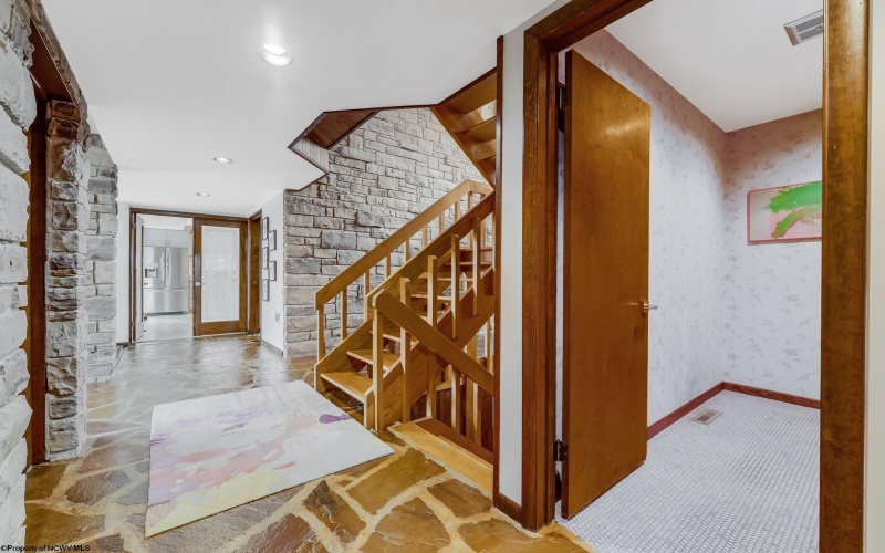 70 Heritage Hills Road, Uniontown, Pennsylvania 15401, 3 Bedrooms Bedrooms, 8 Rooms Rooms,2 BathroomsBathrooms,Single Family Detached,For Sale,Heritage Hills,10158762