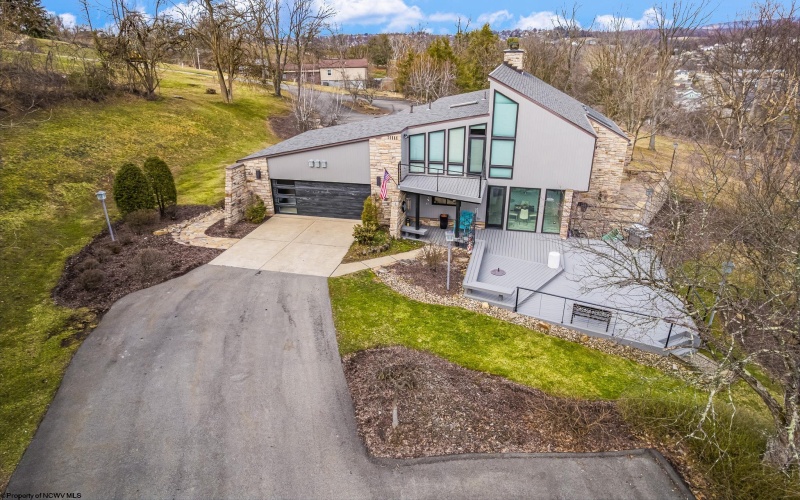 70 Heritage Hills Road, Uniontown, Pennsylvania 15401, 3 Bedrooms Bedrooms, 8 Rooms Rooms,2 BathroomsBathrooms,Single Family Detached,For Sale,Heritage Hills,10158762