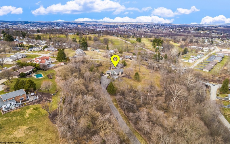 70 Heritage Hills Road, Uniontown, Pennsylvania 15401, 3 Bedrooms Bedrooms, 8 Rooms Rooms,2 BathroomsBathrooms,Single Family Detached,For Sale,Heritage Hills,10158762
