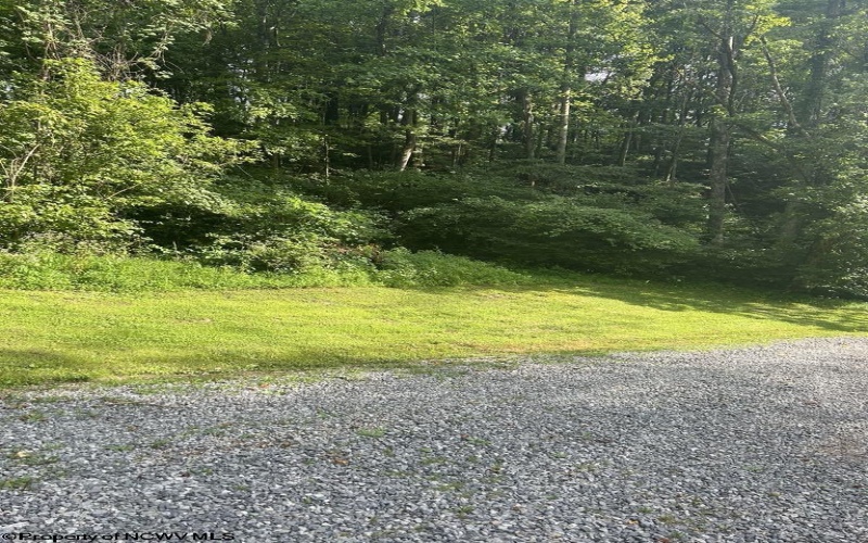 8694 Clarksburg Road, Volga, West Virginia 26238, 3 Bedrooms Bedrooms, 6 Rooms Rooms,2 BathroomsBathrooms,Single Family Detached,For Sale,Clarksburg,10160314