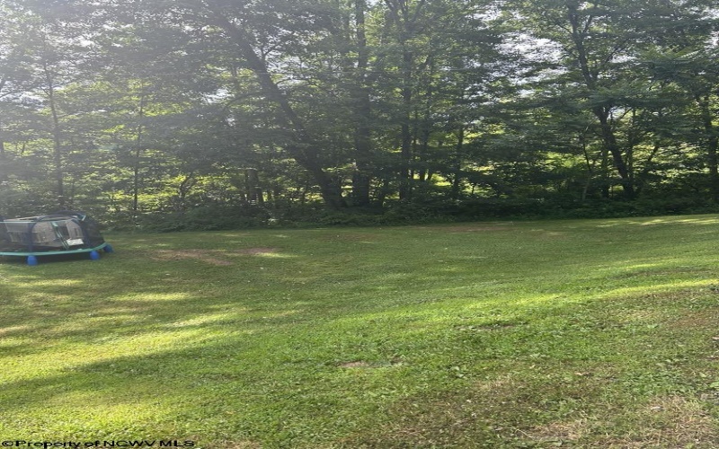 8694 Clarksburg Road, Volga, West Virginia 26238, 3 Bedrooms Bedrooms, 6 Rooms Rooms,2 BathroomsBathrooms,Single Family Detached,For Sale,Clarksburg,10160314