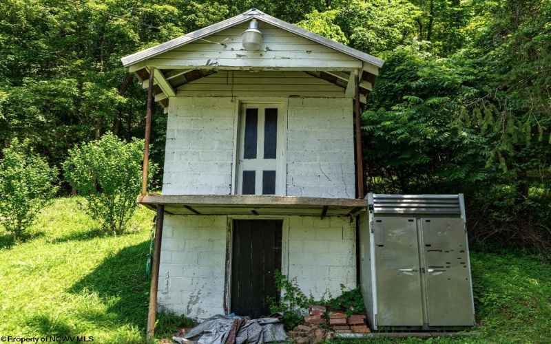 2436 Jakes Run Road, Maidsville, West Virginia 26541, 2 Bedrooms Bedrooms, 7 Rooms Rooms,1 BathroomBathrooms,Single Family Detached,For Sale,Jakes Run,10160319