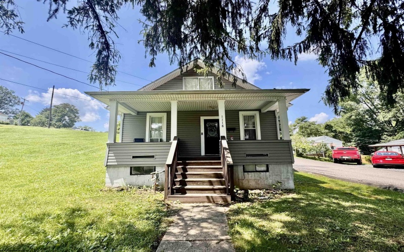 1118 Conaway Street, Fairmont, West Virginia 26554, 2 Bedrooms Bedrooms, 6 Rooms Rooms,1 BathroomBathrooms,Single Family Detached,For Sale,Conaway,10160329