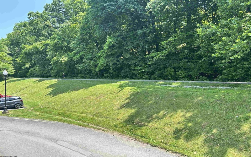 7205 University Commons Drive, Morgantown, West Virginia 26505, 4 Bedrooms Bedrooms, 6 Rooms Rooms,4 BathroomsBathrooms,Single Family Attached,For Sale,University Commons,10160330