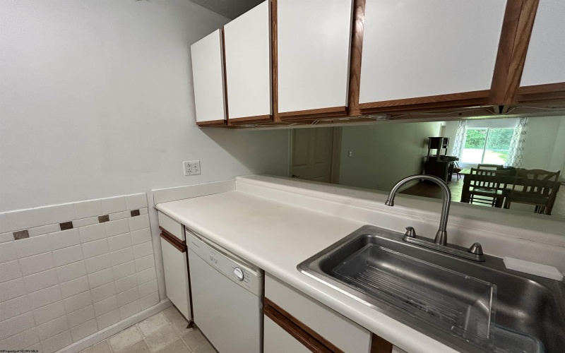 7205 University Commons Drive, Morgantown, West Virginia 26505, 4 Bedrooms Bedrooms, 6 Rooms Rooms,4 BathroomsBathrooms,Single Family Attached,For Sale,University Commons,10160330