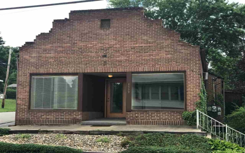 1539 Mary Lou Retton Drive, Fairmont, West Virginia 26554, ,Commercial/industrial,For Lease,Mary Lou Retton,10160328