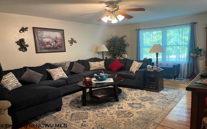 250 Deerfield Circle, Kingwood, West Virginia 26537, 3 Bedrooms Bedrooms, 7 Rooms Rooms,2 BathroomsBathrooms,Single Family Detached,For Sale,Deerfield,10160327