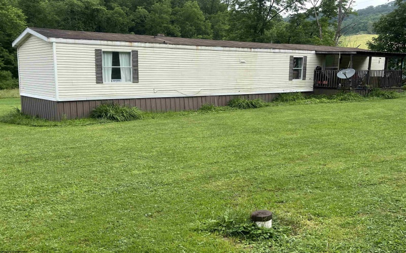 2068 Glady Fork Road, Weston, West Virginia 26452, 3 Bedrooms Bedrooms, 6 Rooms Rooms,2 BathroomsBathrooms,Single Family Detached,For Sale,Glady Fork,10160346